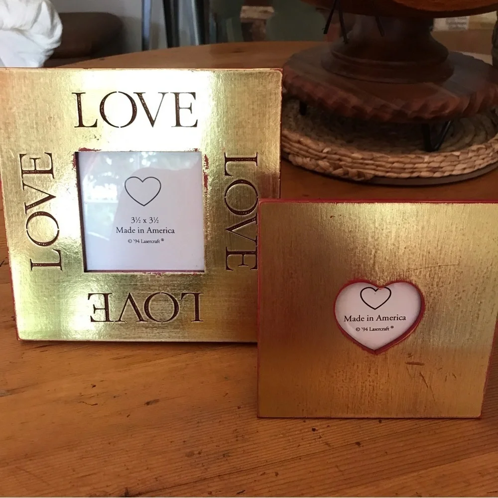 ♥️LOVE FRAMES - Set of 2